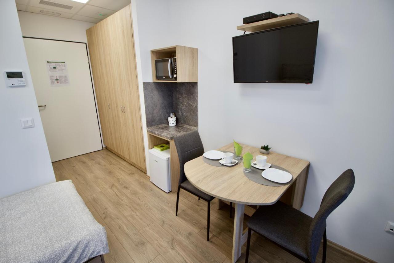 Sport Centrum Apartman Pápa Zewnętrze zdjęcie