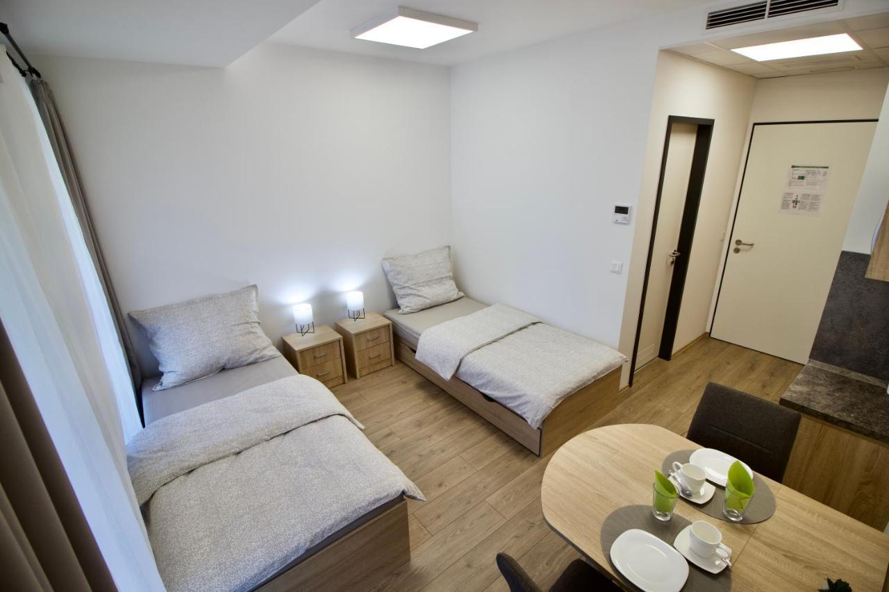 Sport Centrum Apartman Pápa Zewnętrze zdjęcie
